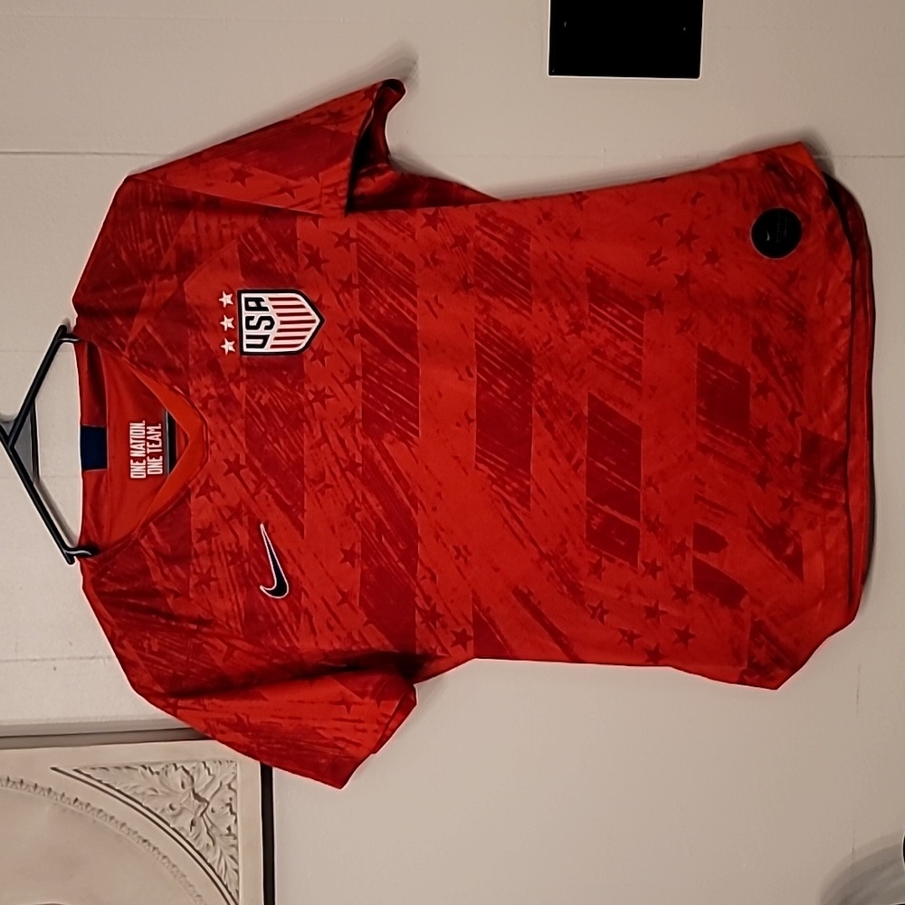 Nike Dri-Fit 2019 Women's Away Jersey medium. Great , Gently Used Condition.